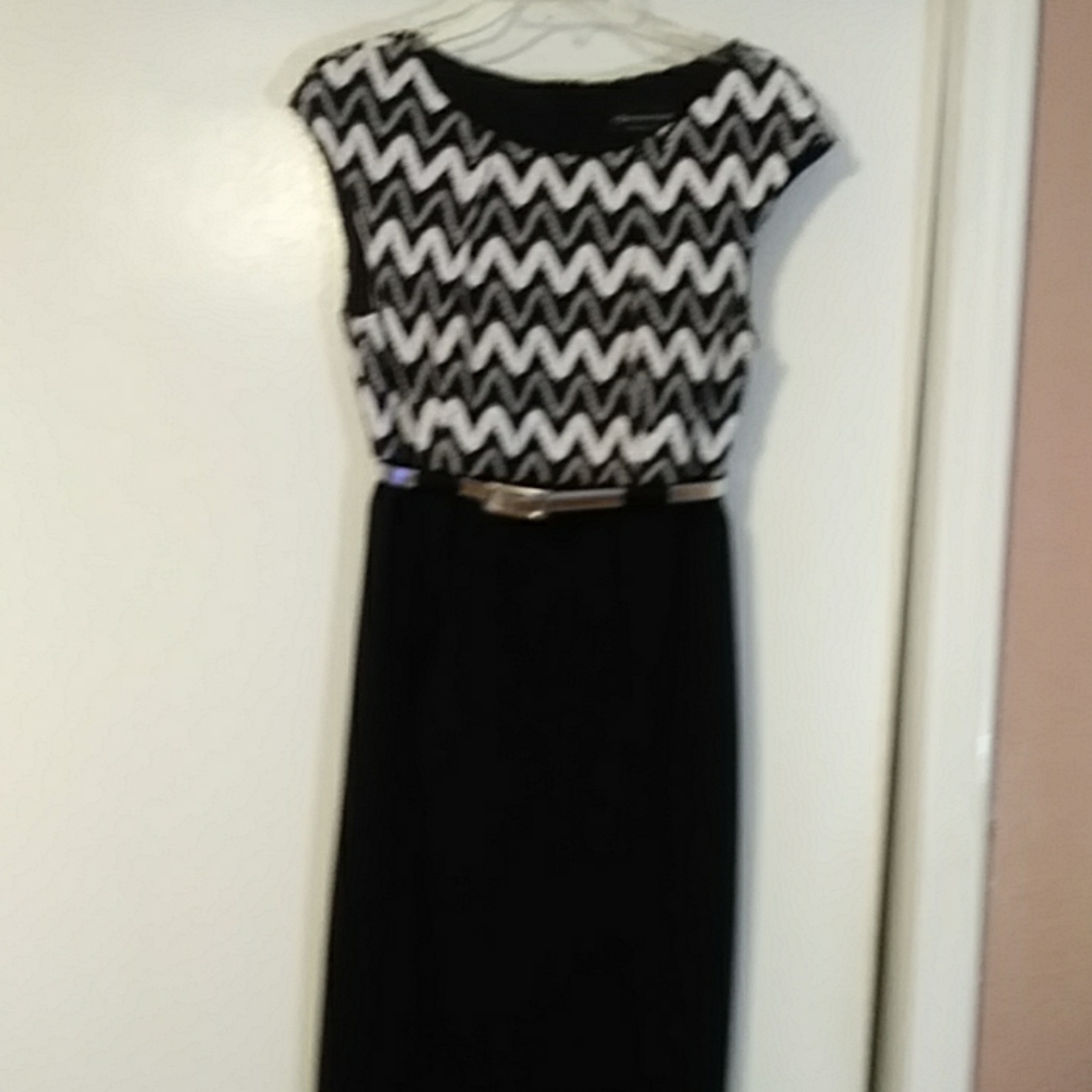 NWOT A dress, the bodice is white, black and grey.